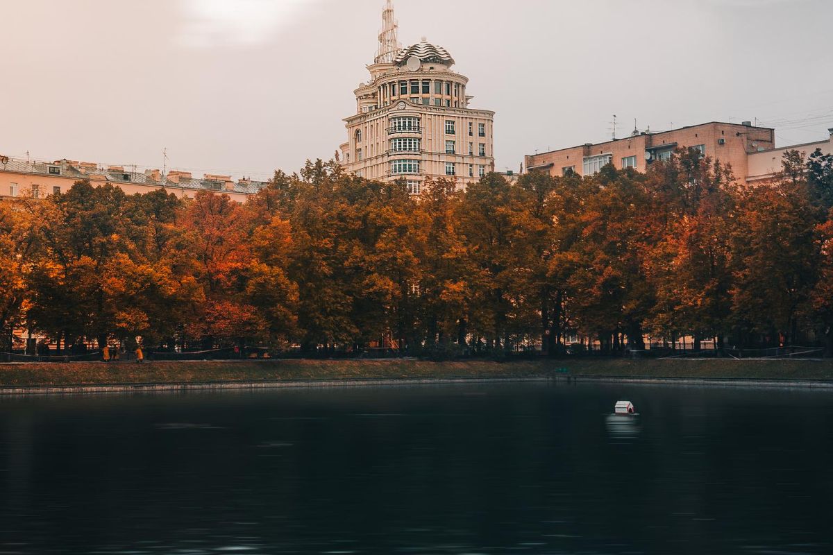 Булгаковская Москва: по следам Мастера и Маргариты - пешеходная экскурсия (ГРУППОВАЯ)