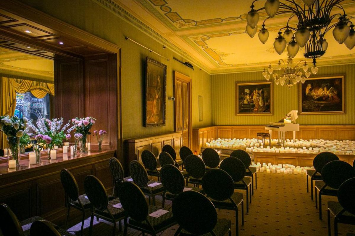 ⚡ #В_СВЕЧАХ: Шедевры классики в Отеле «Националь»