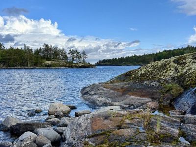 Жемчужина Приладожья: Ладожские шхеры, Сортавала, водопад Белые Мосты (Юканкоски)