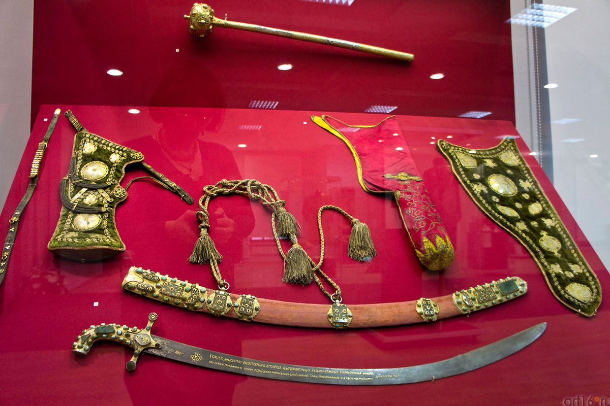 Оружейная Палата: "Тайна шапки Мономаха" пешеходная экскурсия (ГРУППОВАЯ)