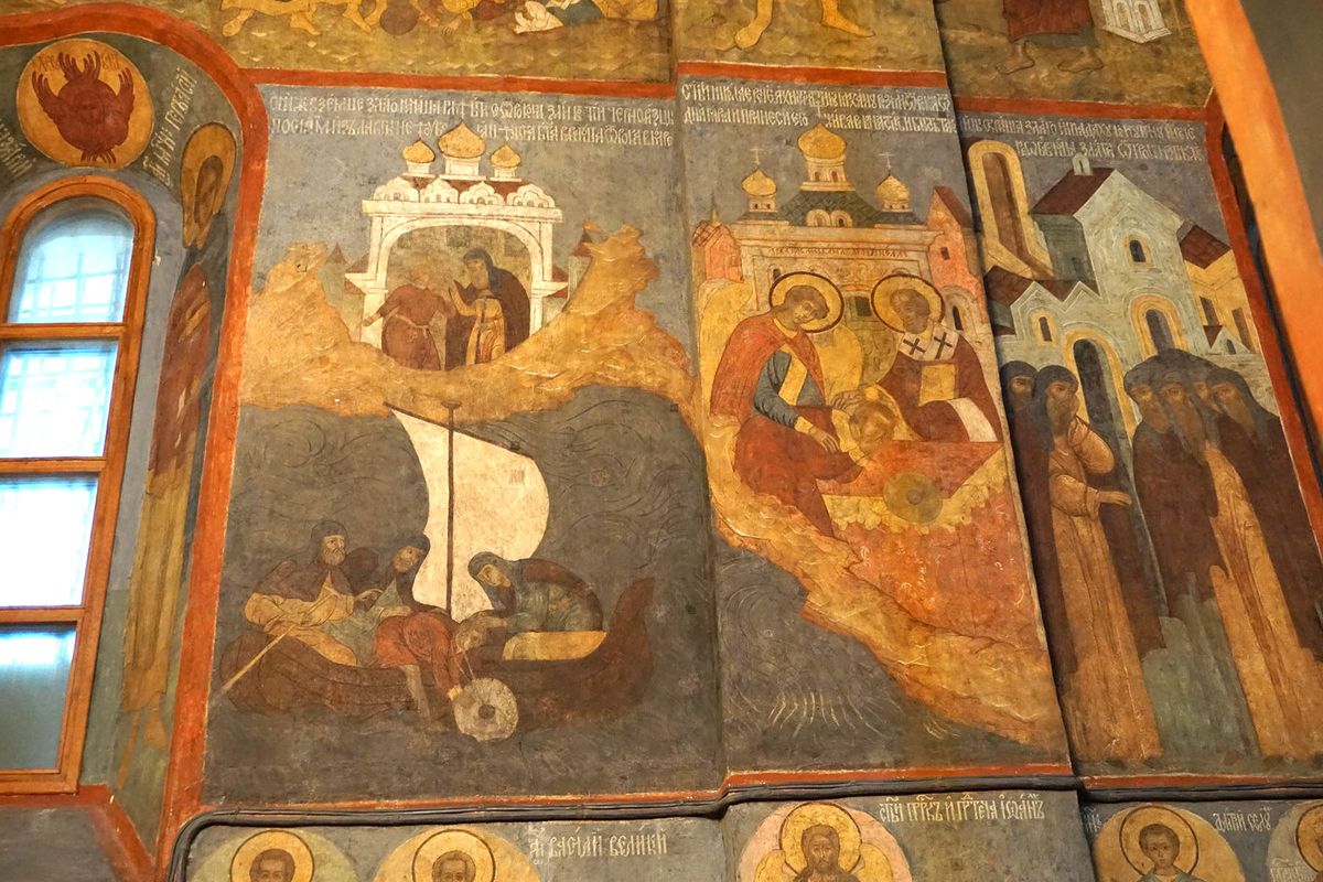 "Кремль: история и шедевры" пешеходная экскурсия по территории Московского Кремля и одному собору (ГРУППОВАЯ)