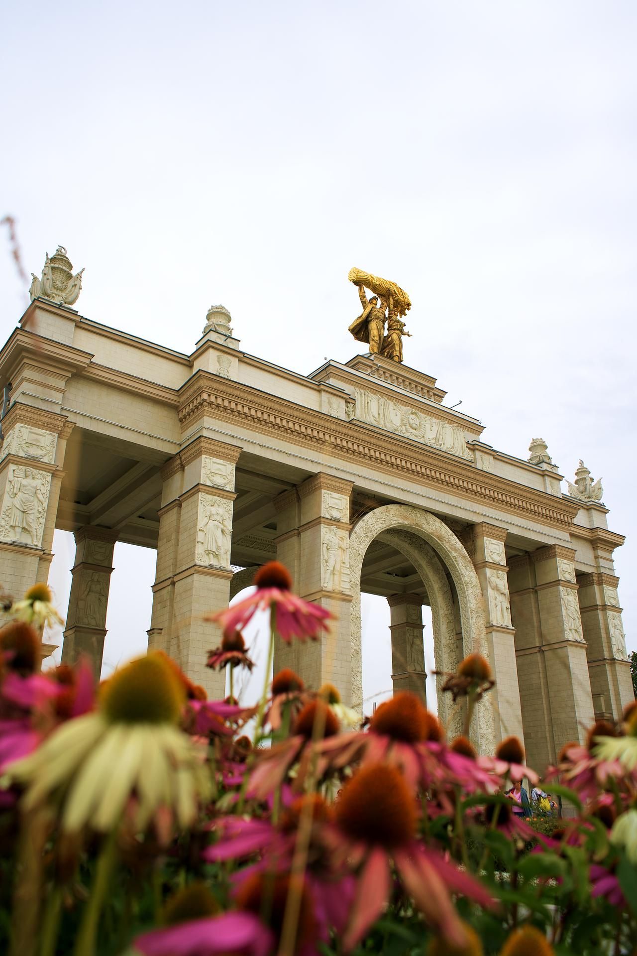 ⚡ "ВДНХ: Традиции и современность"  - пешеходная экскурсия (ГРУППОВАЯ)