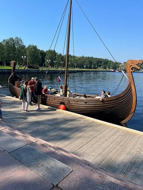 Прогулка на ладье Хийси на остров Лой. Индивидуальный тур.