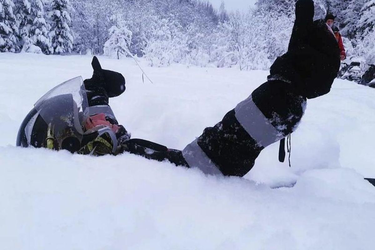 По озерам Карелии на снегоходах. 6 часов.