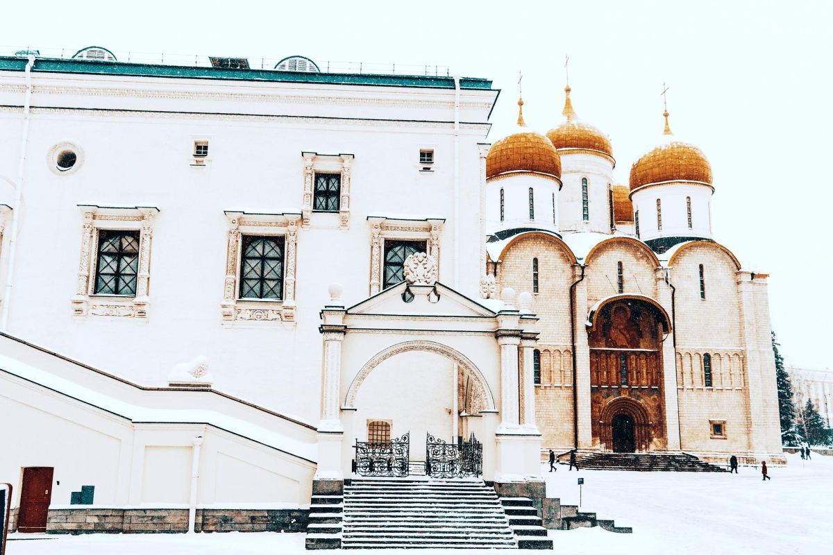 "Кремль: история и шедевры" пешеходная экскурсия по территории Московского Кремля и одному собору (ГРУППОВАЯ)