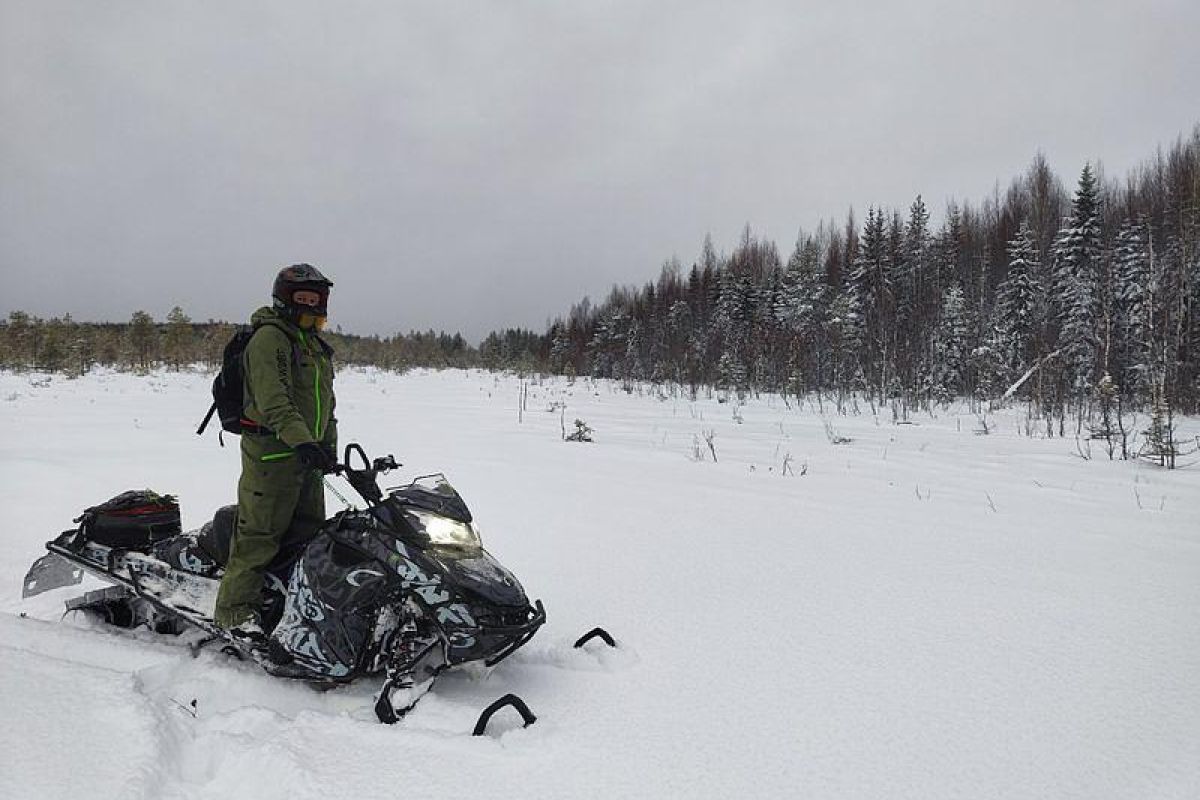 Снегоходный вираж в Карелии