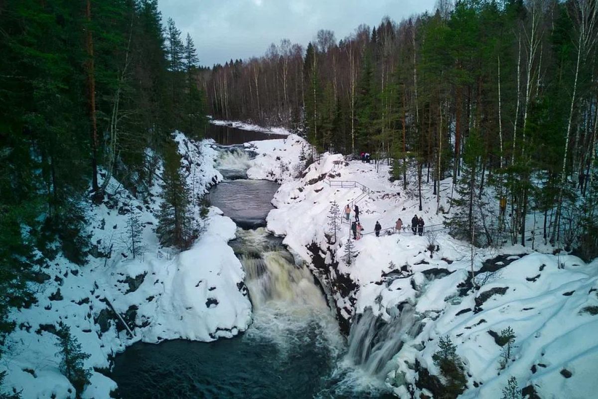 Краски Карелии - Зимний водопад Кивач