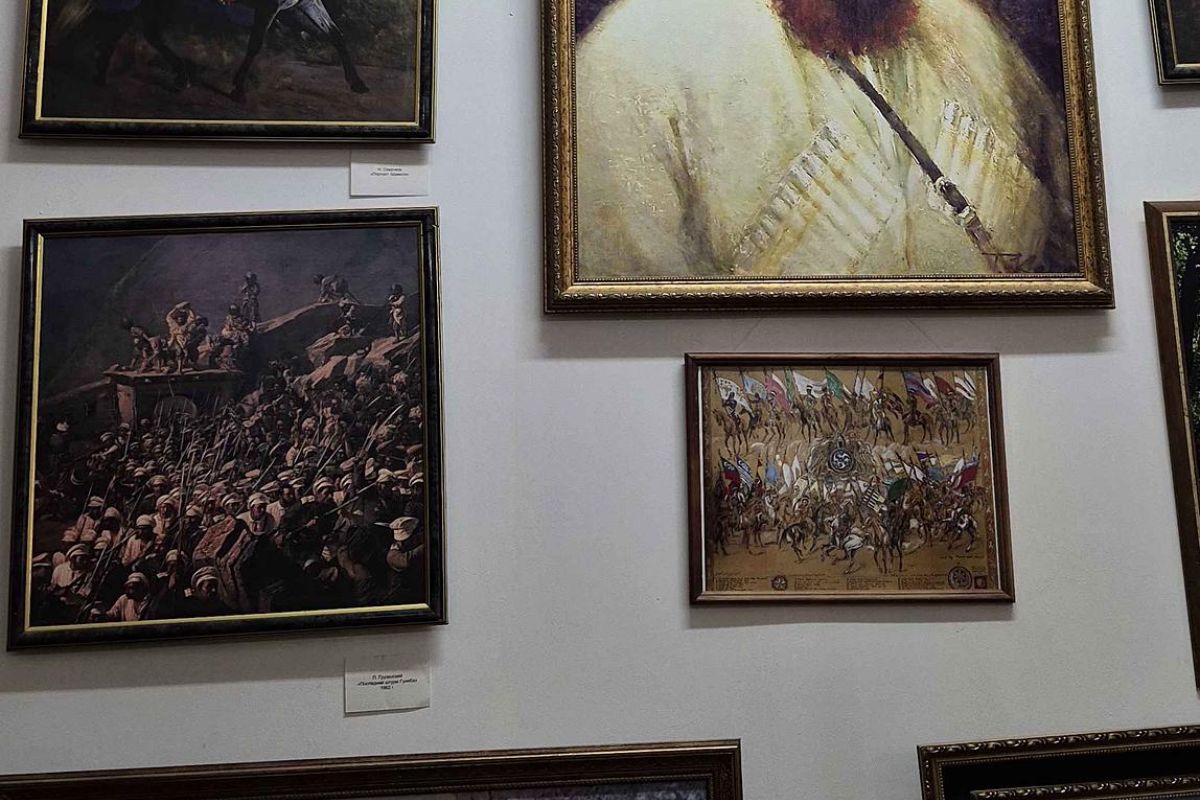 Картины в Краеведческом музее Гуниба