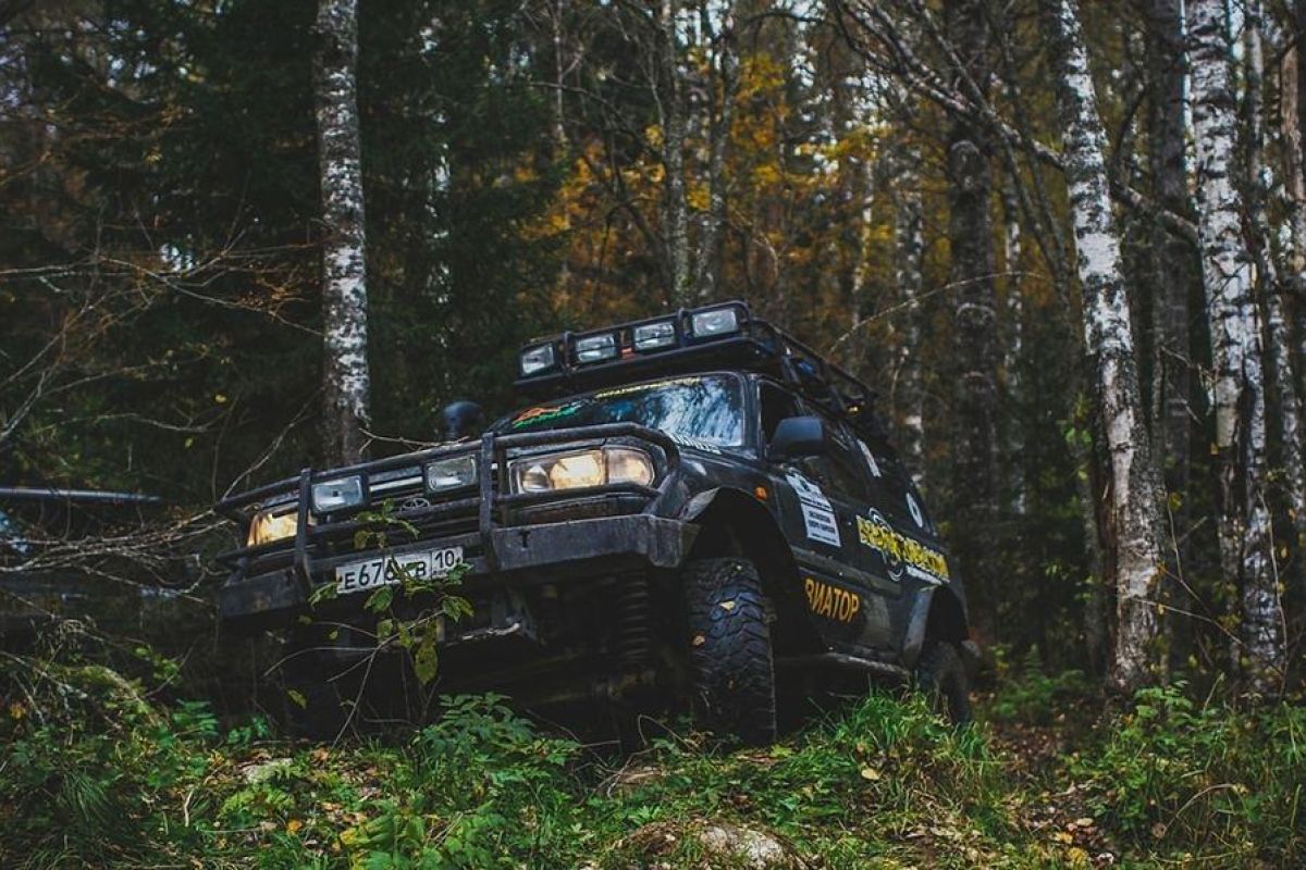 Джип-тур в Горный парк Рускеала + водопады Приладожья 2025