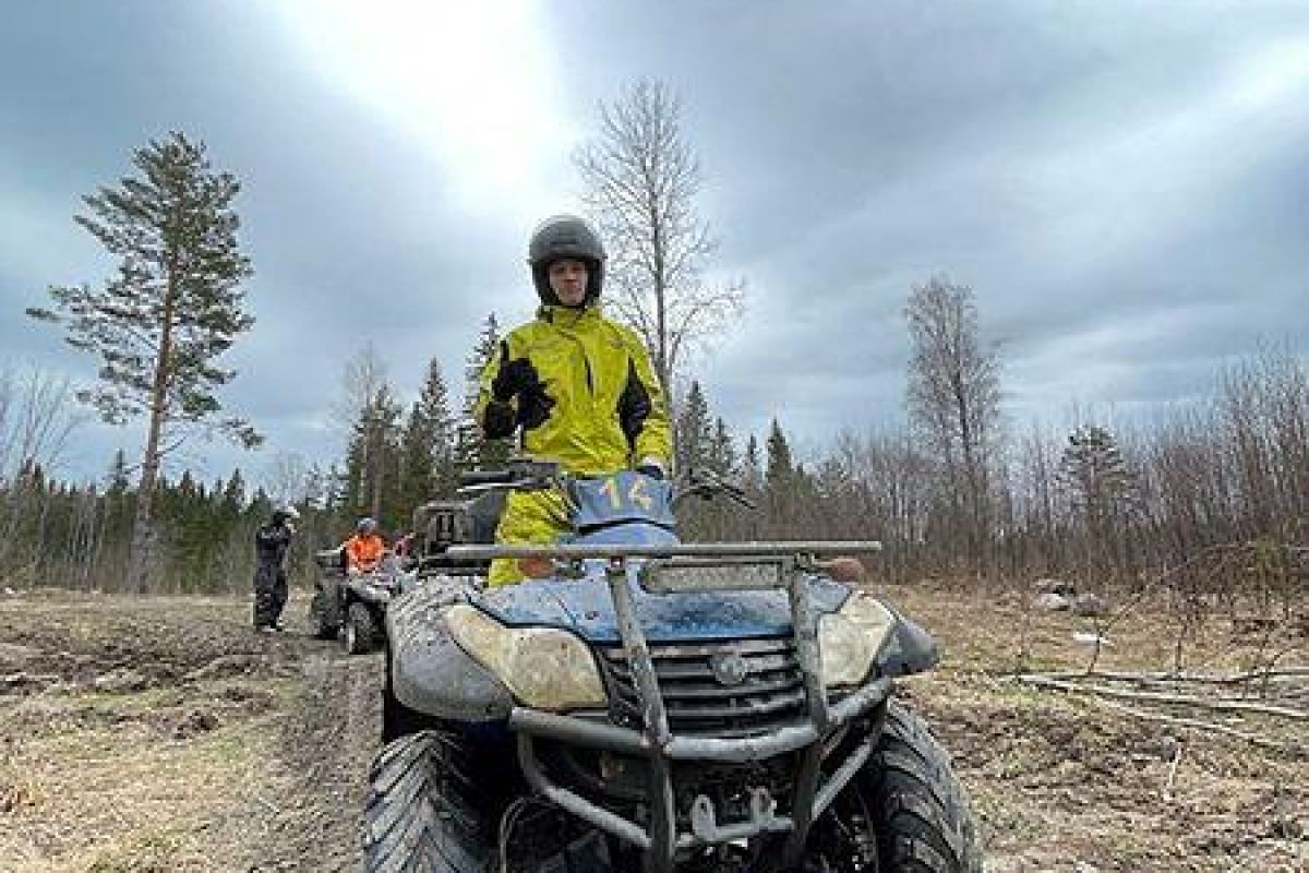 Рыбалка на квадроциклах на лесном озере Карелии 2026