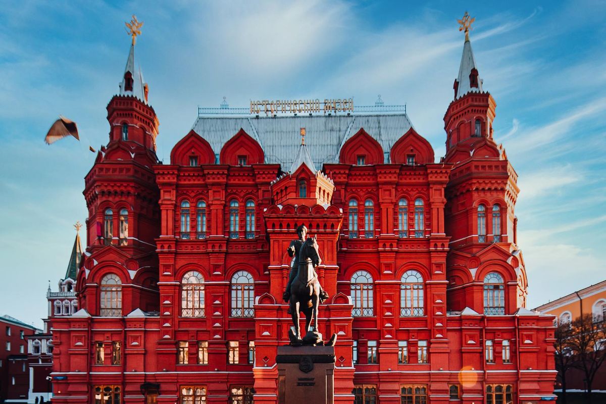 Московская классика: от Кремля до речных просторов