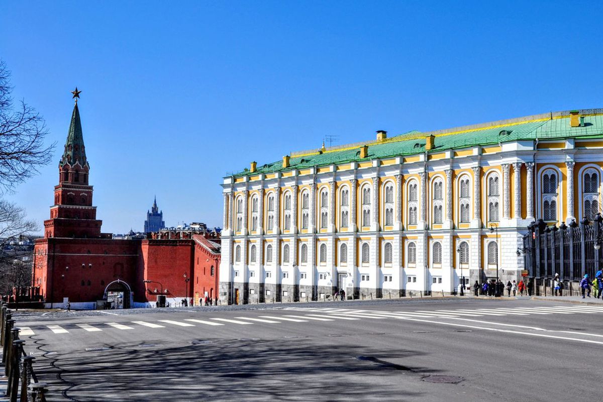 Оружейная Палата: "Тайна шапки Мономаха" пешеходная экскурсия (ГРУППОВАЯ)