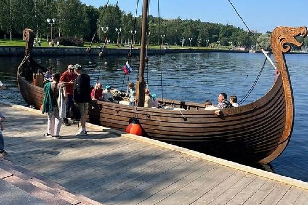 Прогулка на ладье Хийси на остров Лой. Индивидуальный тур.