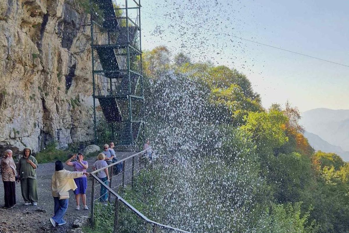 Ханский водопад