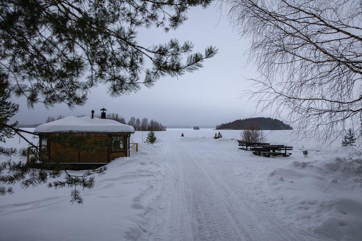 Путешествие на снегоходах на Вулкан Гирвас